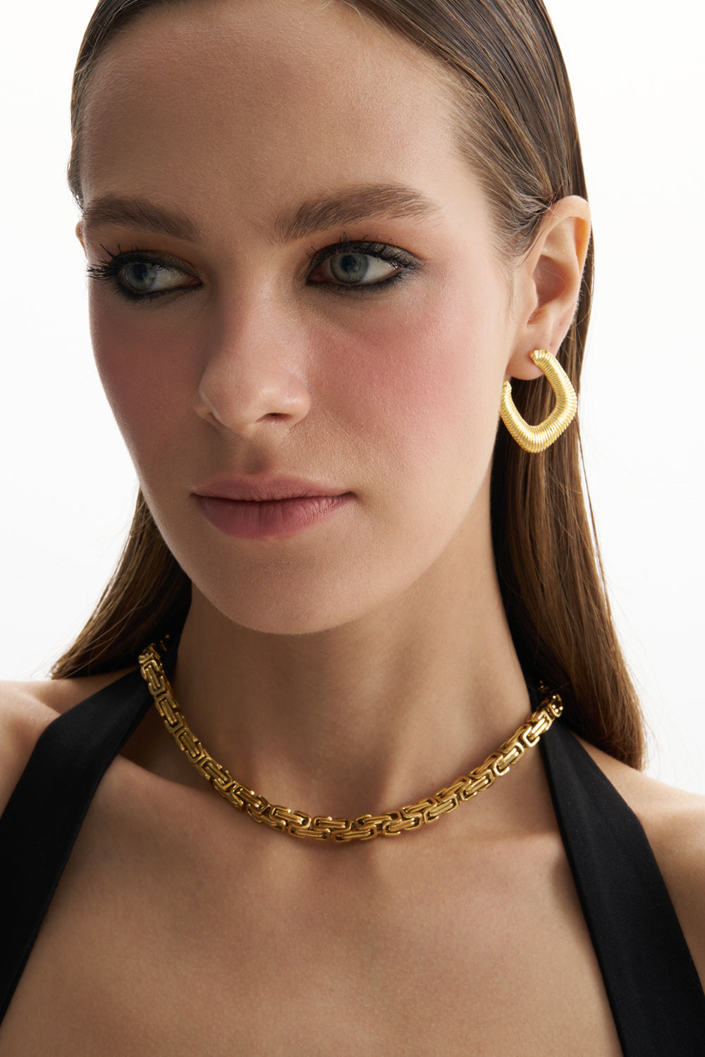 Nina Gold Necklace