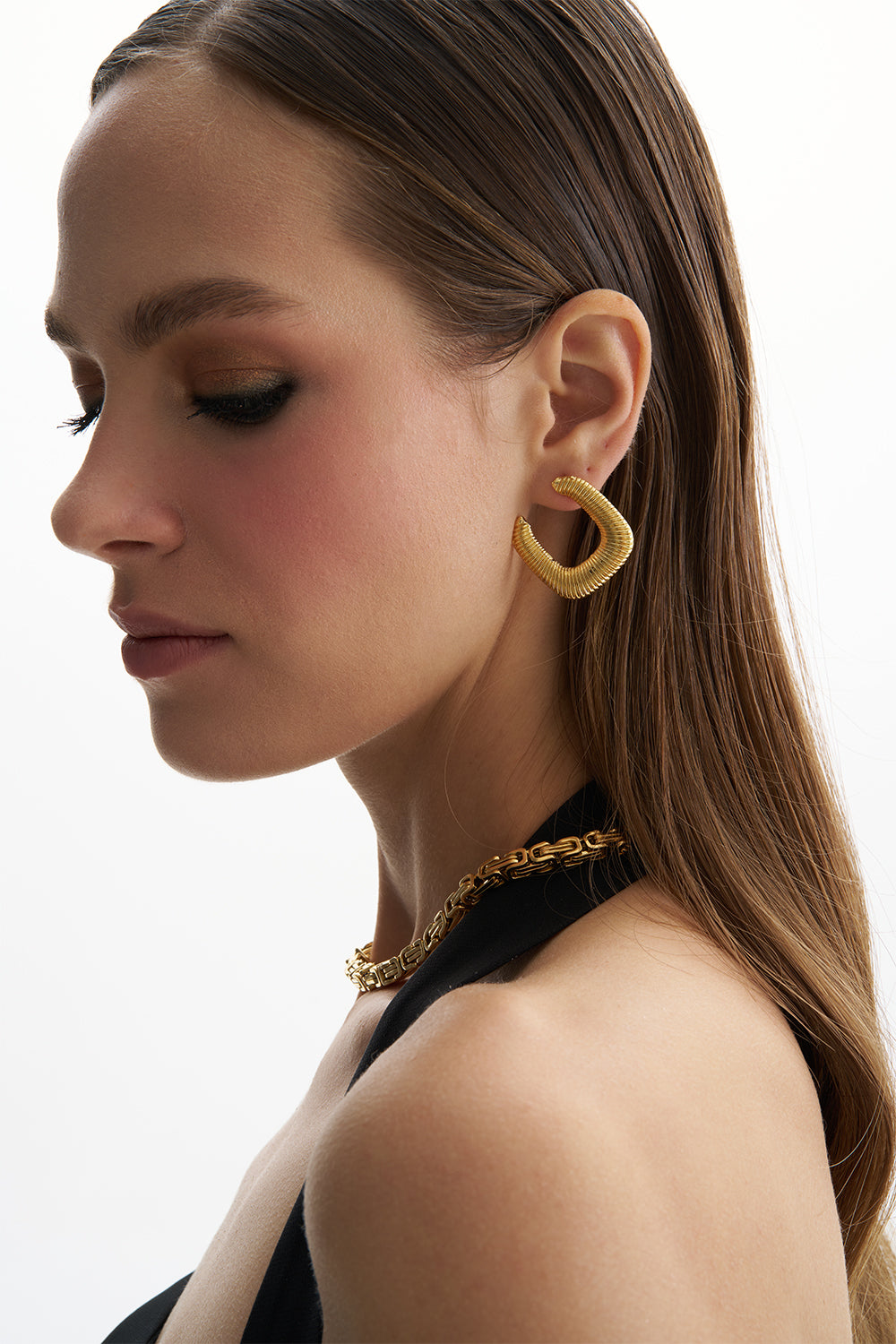 Keira Gold Textured Earring